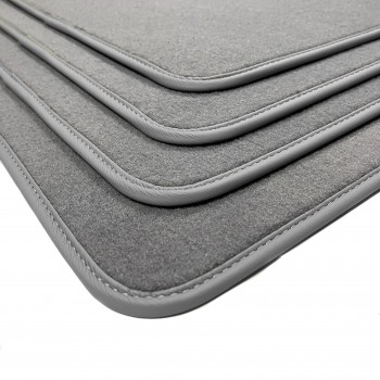 Gummimatten Fußmatten Gummifußmatten RIGUM geeignet für Seat Arona ab 2017  Perfekt angepasst + Magic Eraser