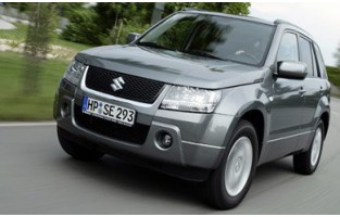 Antirutschmatten Auto Leder Auto Fußmatten Zubehör Leder Fußmatte Innenraum  Für Suzuki Für Grand Vitara 2007-2012 2013 2014 2015 2016 2017 2018  Fußraummatten (Farbe : Schwarz Rot) : : Auto & Motorrad