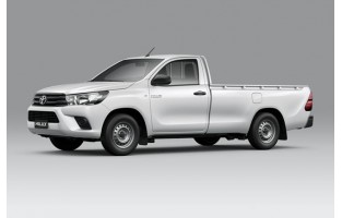 Fußmatten Toyota Hilux cab only (2018 - present) logo Hybrid