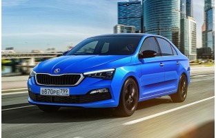 Maßgeschneiderter Kofferbausatz für Skoda Rapid